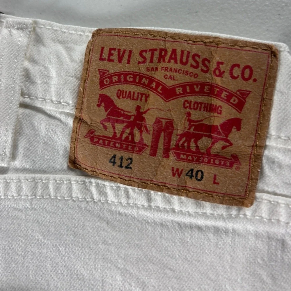 Levis 412 Slim Shorts Mens Size 40 White‎ Denim 5-Pocket Casual 393870108 NWT